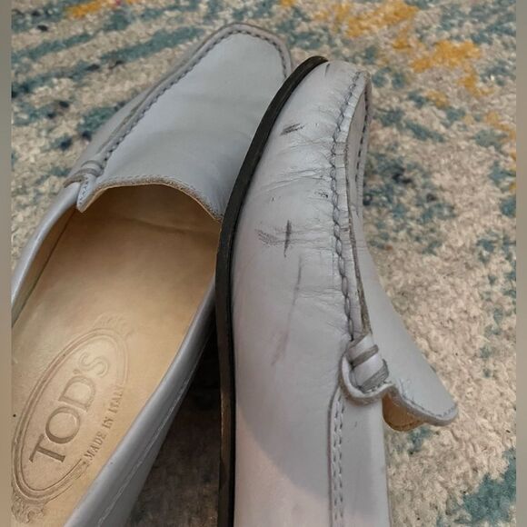 TOD'S Women's Light Gray Loafers - Picture 4 of 8